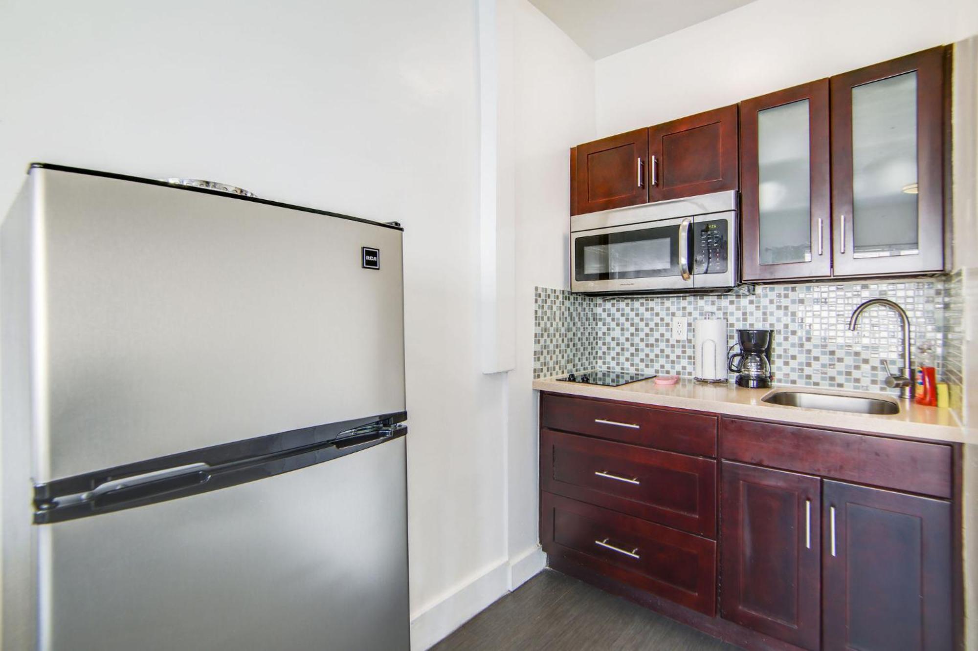 Chic Large Studio Apt Near Ocean Drive South Beach Маями Бийч Екстериор снимка